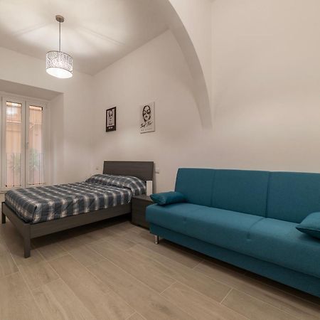 Terme Di Traiano Apartment - 10 Min Dal Colosseo Roma Exterior foto